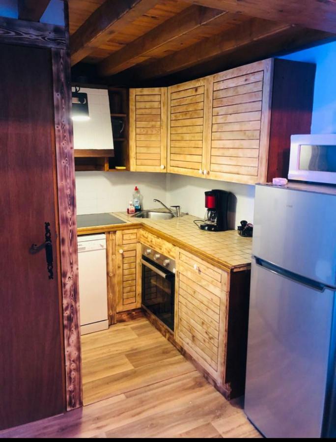Chalet 8 Couchages A 100M Du Bas Des Pistes Et Commerces Les Angles  Luaran gambar